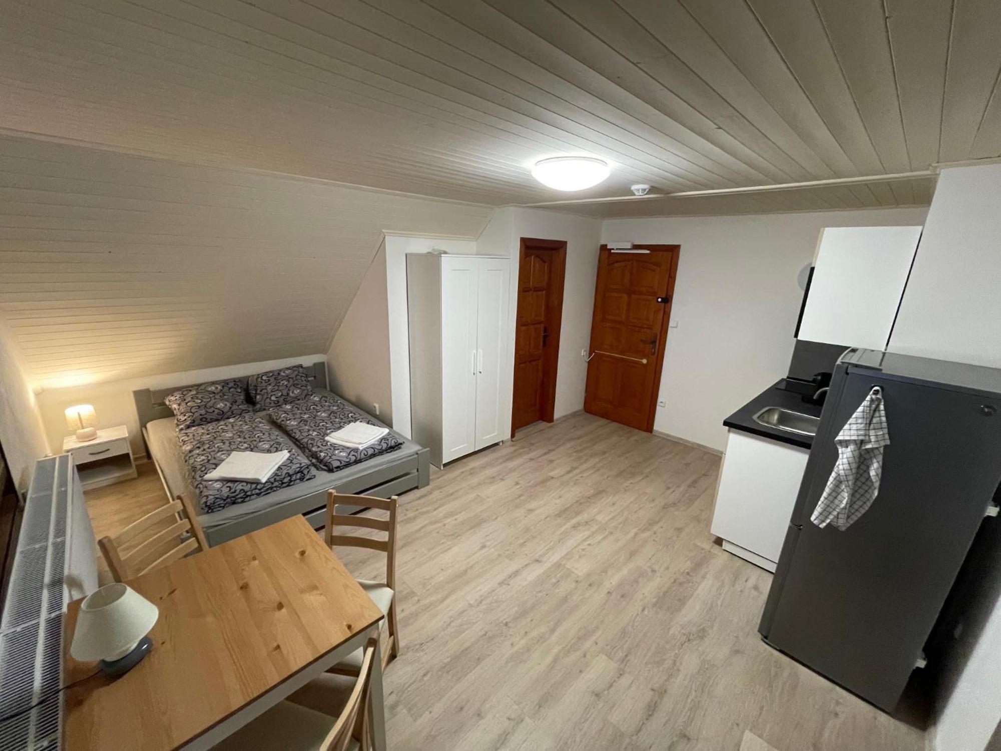 Apartmany215 * Strazne