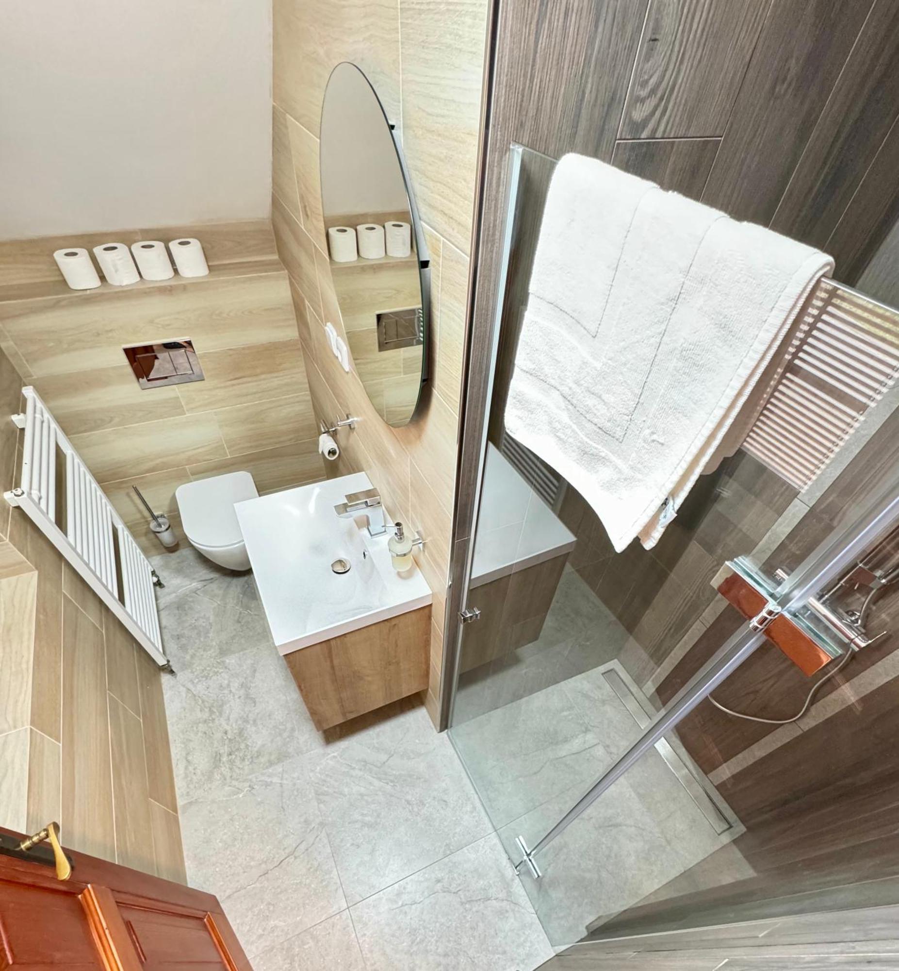 Apartmany215 Apartment Strazne